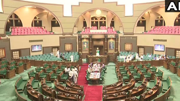 22 మంది ఎమ్మెల్యేల రాజీనామాతో