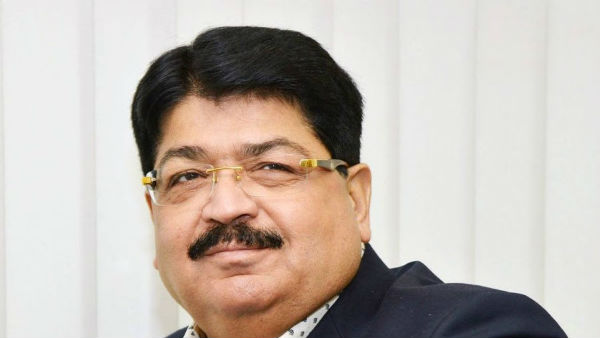 పరిమళ్ కోసమే వచ్చారా?