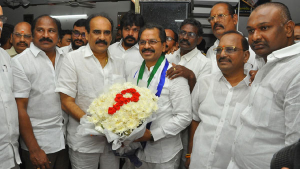 ప్రకాశం జిల్లా టీడీపీలో ప్రకంపనలు..