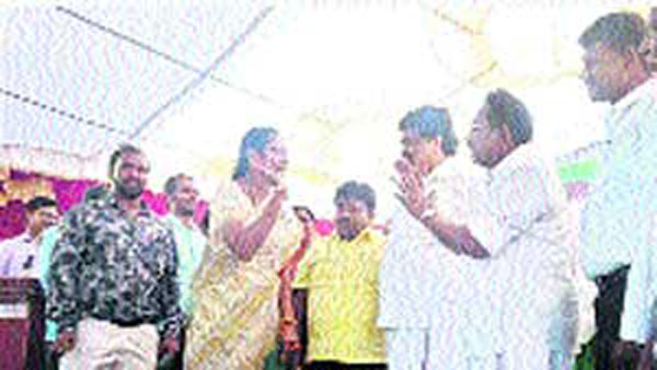 ప్రభుత్వ కార్యక్రమంలో..