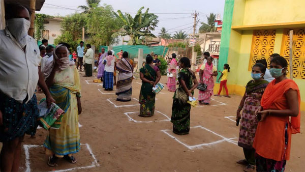రేషన్ మాత్రం షాపుల వద్దే..