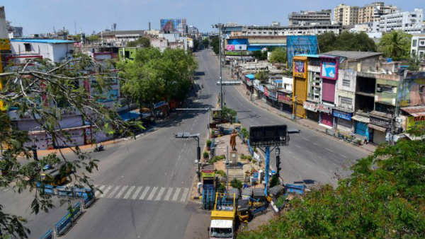 అద్దెలు వాయిదా..