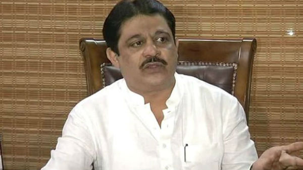 మాజీ మంత్రి, ఎమ్మెల్యేపై దేశద్రోహం కేసు !