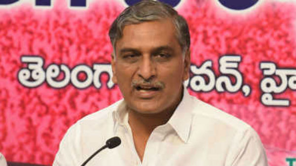 నాలుగేళ్ళు బట్టలు పిండిన కష్టాన్ని 25 వేల రూపాయలు పొరుగు వారికి సాయం చేసిన బుచ్చవ్వ