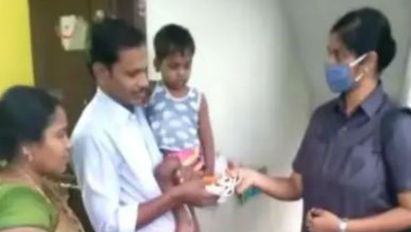 Woman Constable B Amareswari stitching and distributing masks in Hyderabad Woman Constable B Amareswari stitching and distributing masks in Hyderabad