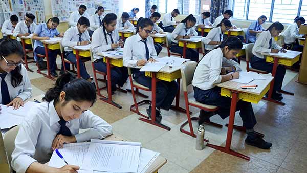 CBSE To Resume Class 10, 12 Board Exams Only For Main Subjects, 1 to 8th no exams CBSE To Resume Class 10, 12 Board Exams Only For Main Subjects, 1 to 8th no exams