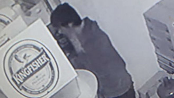 rs 60k liquor, cash theft in gandhinagar rs 60k liquor, cash theft in gandhinagar