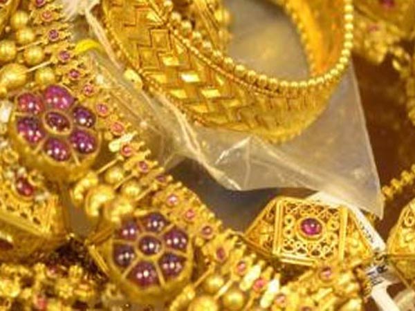 రికార్డ్ ధర నుండి తగ్గుదల