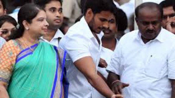 స్టార్ హీరో తాత మాజీ ప్రధాని, తండ్రి మాజీ సీఎం