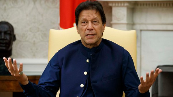 Imran Khan to Undergo Test Days After Meeting Philanthropist Who Tested Corona Positive Imran Khan to Undergo Test Days After Meeting Philanthropist Who Tested Corona Positive