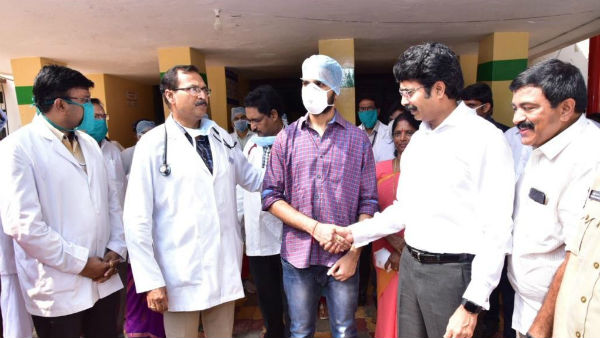 Andhra Pradesh: One COVID 19 patient has recovered and has been discharged from Kakinada Andhra Pradesh: One COVID 19 patient has recovered and has been discharged from Kakinada