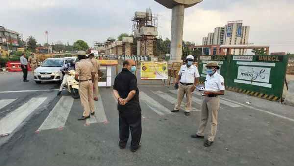 కర్ణాటక-తమిళనాడు బార్డర్