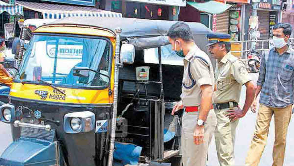 Kerala opens restaurants, book shops, Centre says state govt violating MHA lockdown rules Kerala opens restaurants, book shops, Centre says state govt violating MHA lockdown rules