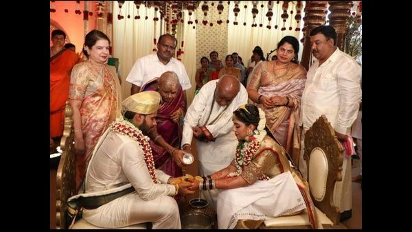 మాస్కులు ధరించాల్సిన అవసరం లేదు...