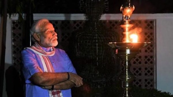 మోదీ జ్యోతి ప్రజ్వలన