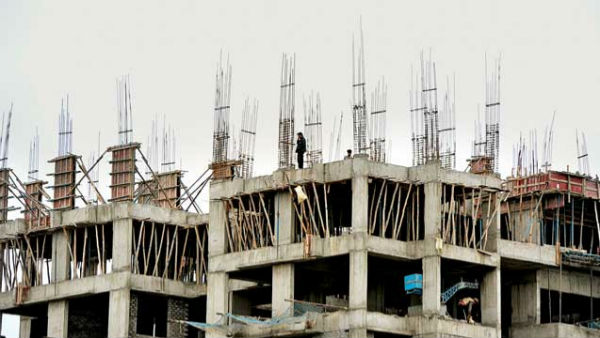 ఎన్ఆర్ఐల పైనే ఆశలు