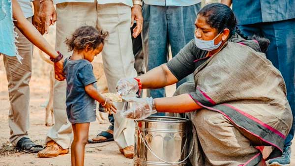 పేదల ఆకలి తెలిసిన సీతక్క కొత్త ఛాలెంజ్