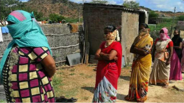 నాలుగేళ్ల కుమారుడితో..
