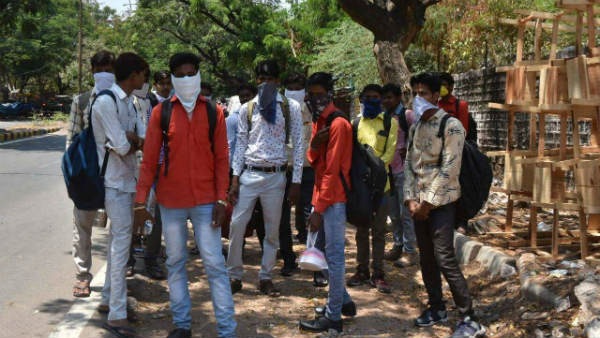 లాక్ డౌన్ తో ఏపీలో చిక్కుకున్న డీఎస్సి విద్యార్థులు