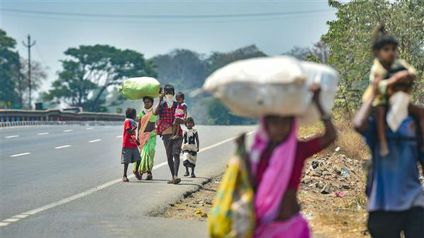 ముంబై నుంచి కాలినడకన..
