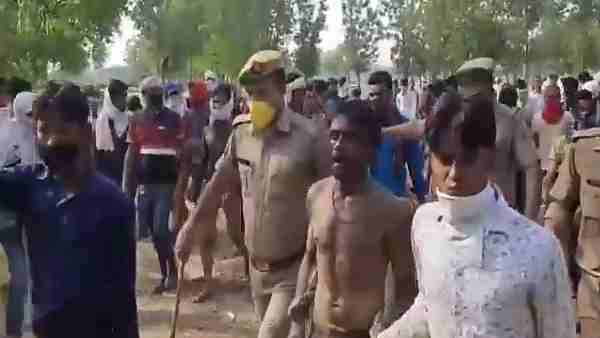 Two sadhus in Bulandshahr ‘beaten to death’ by man Two sadhus in Bulandshahr ‘beaten to death’ by man