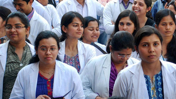 Doctors conducting Black Day on 23rd of this month..! Doctors conducting Black Day on 23rd of this month..!