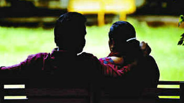 కరోనాతో మృతి చెందాడంటూ..