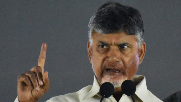 వైఎస్సార్తో జగన్ను పోల్చుతూ..