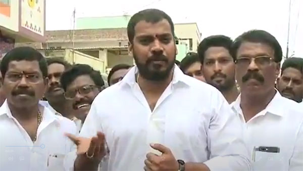 minister anil kumar yadav fires on devineni uma over pothieddypadu project issue minister anil kumar yadav fires on devineni uma over pothieddypadu project issue
