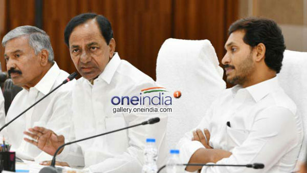 కేసీఆర్ మాట్లాడుతున్నా.. జగన్ మాత్రం...