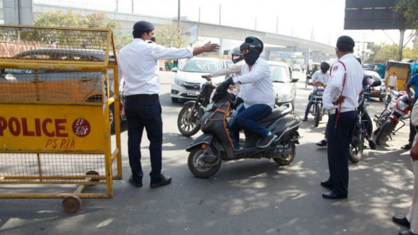 పాసులు ఉన్నా సరే ఏపీలోకి నో పర్మిషన్