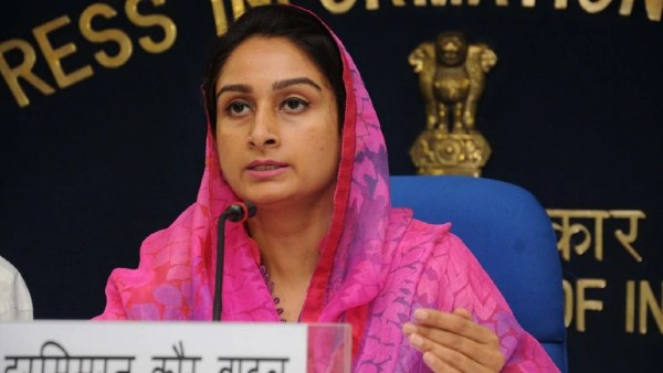 Rahul Gandhi should question Congress governments:Harsimrat Rahul Gandhi should question Congress governments:Harsimrat