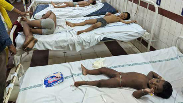 చిన్నపిల్లల రోదనలు.. తల్లిదండ్రుల భయాందోళనలతో