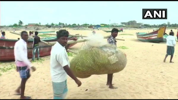 మత్స్యకారుల ముందుజాగ్రత్త..