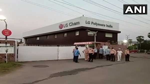 కేంద్ర రాష్ట్ర ప్రభుత్వాలకు ఎన్జీటీ నోటీసులు