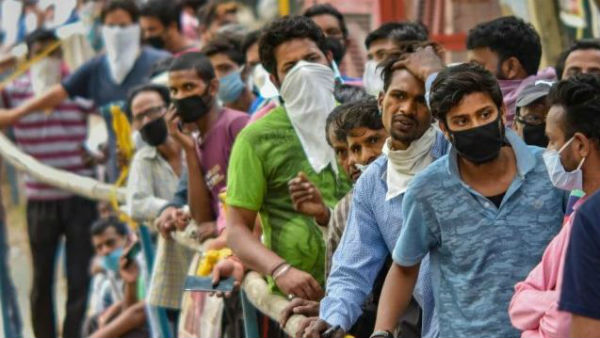 నో ఫిజికల్ డిస్టన్స్..