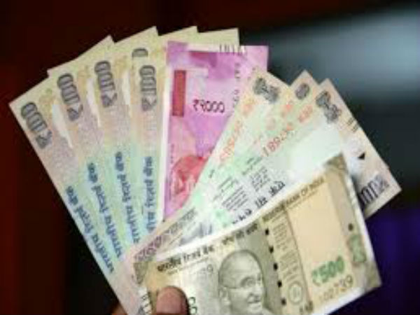 సోషల్ మీడియాలో హల్చల్..