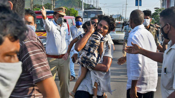 ఎల్జీకి షాక్..