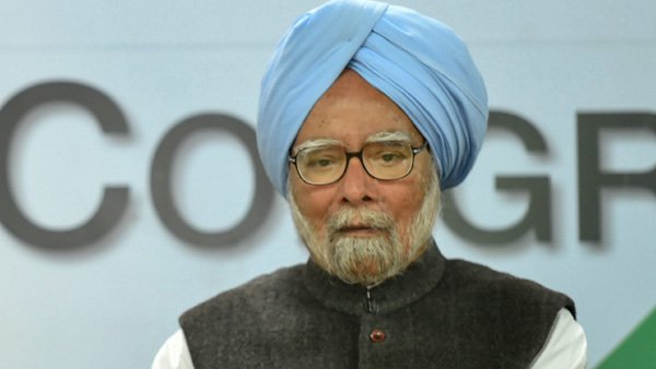 Former Prime Minister Manmohan Singh Admitted To AIIMS In Delhi Former Prime Minister Manmohan Singh Admitted To AIIMS In Delhi