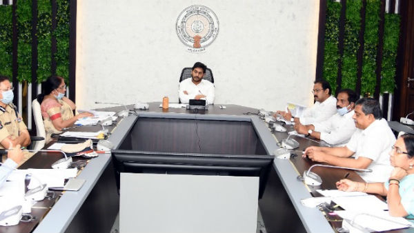 మొహల్లా క్లినిక్ల తరహాలో..