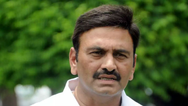 అలా నరుక్కొస్తున్నారు..