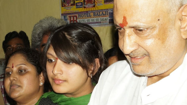 రాజుల కోటలో మరో వారసత్వ పోరు..