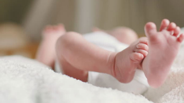 Woman gives birth to baby boy onboard Secunderabad-Howrah Special train.. Woman gives birth to baby boy onboard Secunderabad-Howrah Special train..
