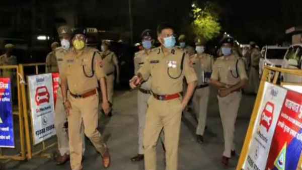 పోలీసు శాఖను షేక్ చేస్తున్న కరోనా.. ముందస్తు జాగ్రత్తలు తీసుకుంటున్న నగర పోలీసులు..