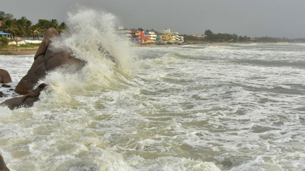 కరోనా సంక్షోభంలో మరో ఉపద్రవం .. నిసర్గ తుఫాను