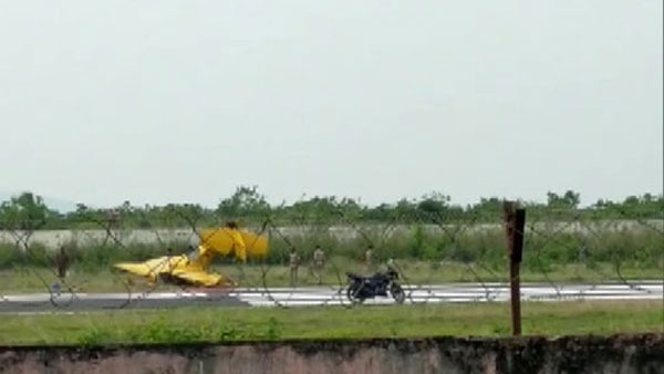 Odisha: Trainer aircraft crashes in Dhenkanal, 2 killed Odisha: Trainer aircraft crashes in Dhenkanal, 2 killed