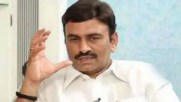 రాజ్యాంగంలోని పదో షెడ్యూల్ ప్రకారం..
