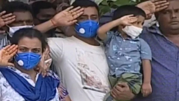 Wife, 4-Year-Old Son Say Tearful Goodbye To Colonel.. Wife, 4-Year-Old Son Say Tearful Goodbye To Colonel..