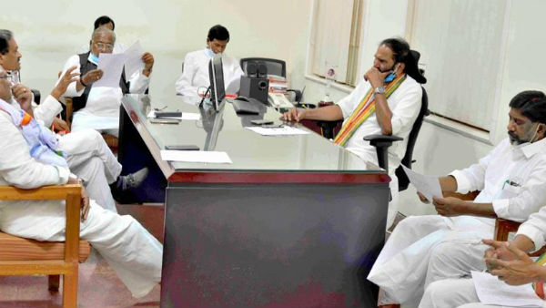 ఇది అప్రజాస్వామికం.. కాంగ్రెస్ నేతల అరెస్టులపై మండిపడ్డ పిసీసీ ఛీఫ్ ఉత్తమ్..