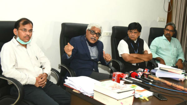 హైకోర్టు తీర్పు అన్వయించుకున్న తీరు...